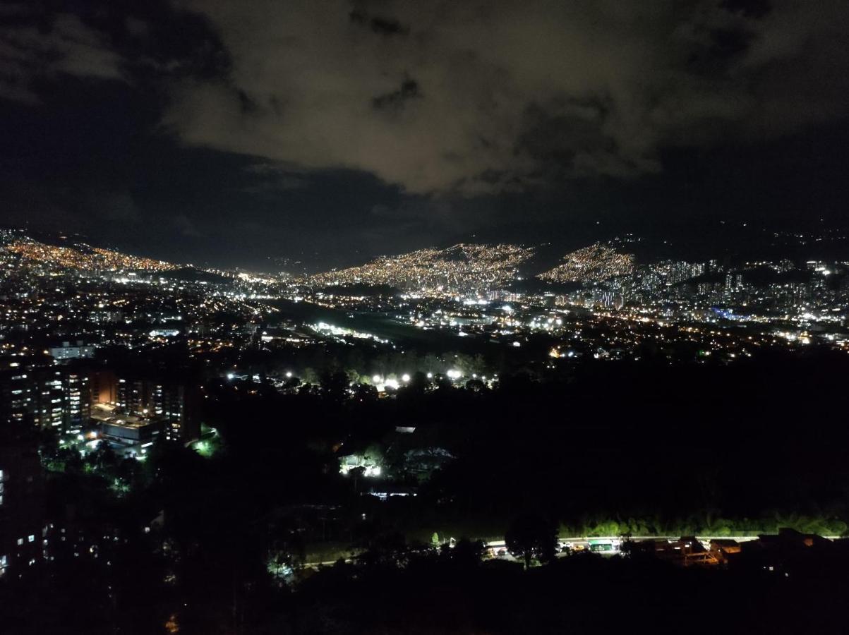 Hermoso Apartamento Con Vista A Todo Medellín Eksteriør billede